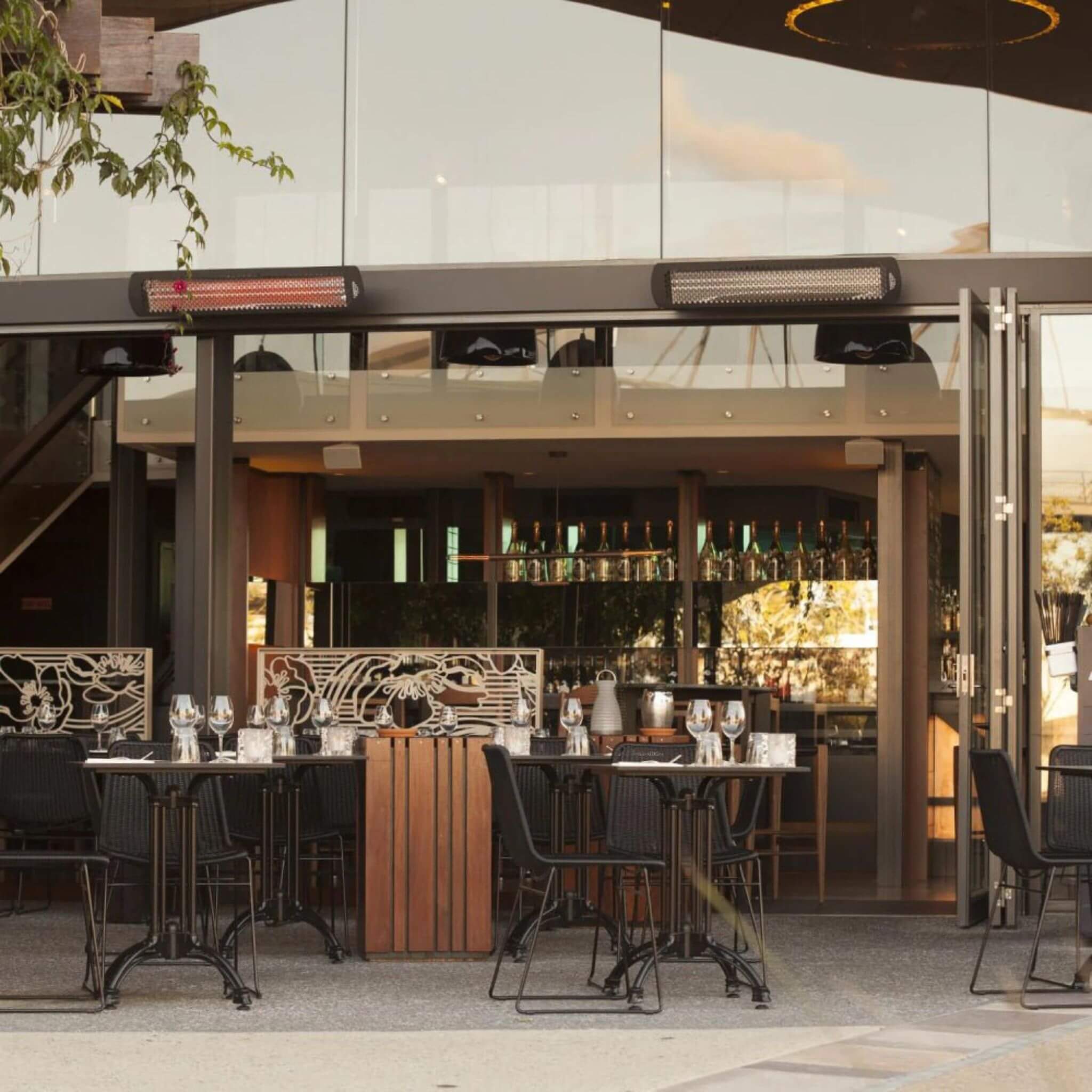 Bromic Heating Tungsten Smart-Heat™ 44-Inch 2000W Single Element 240V Electric Infrared Patio Heater [BH0420030] (SAK48513)