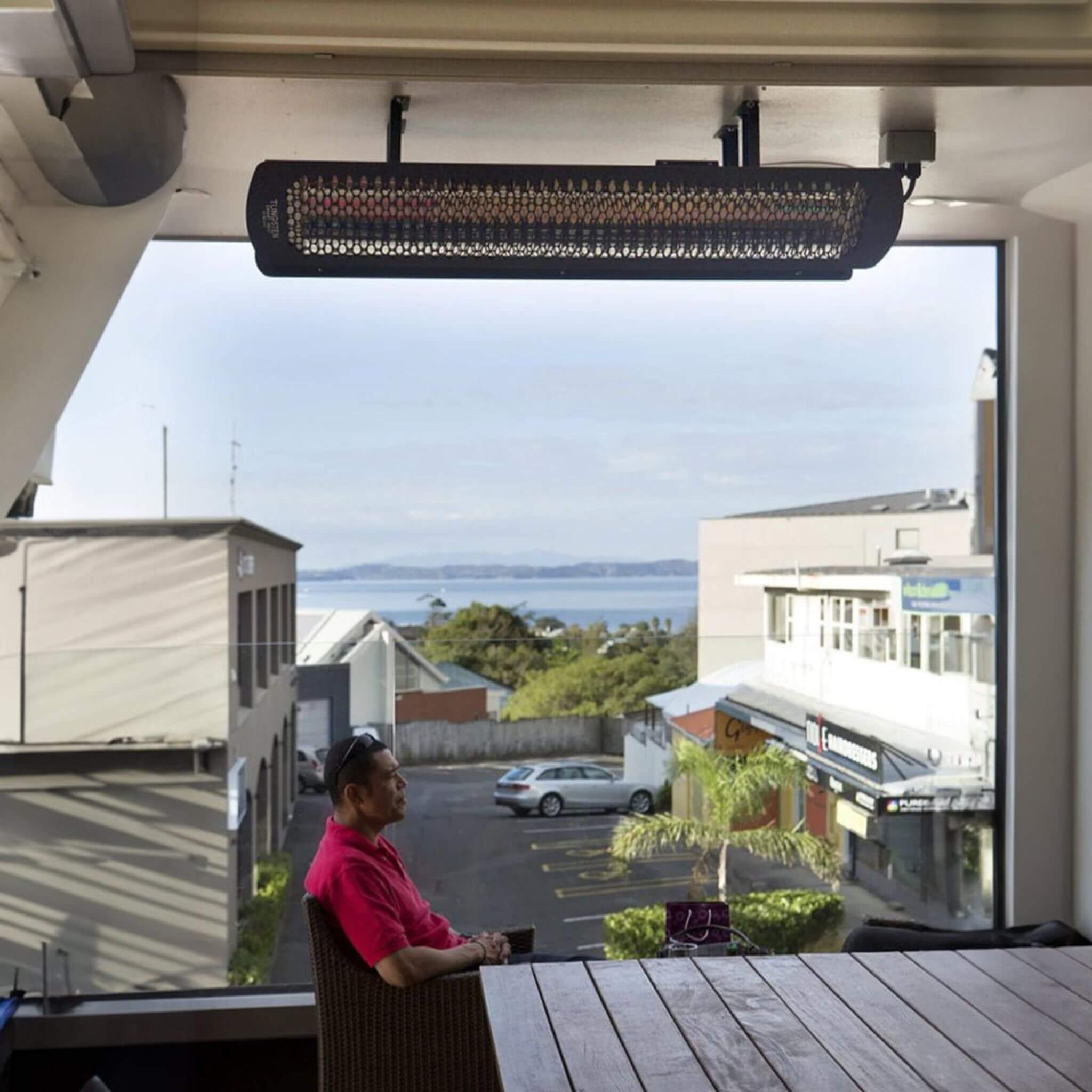 Bromic Heating Tungsten Smart-Heat™ 44-Inch 2000W Single Element 240V Electric Infrared Patio Heater [BH0420030] (SAK48513)