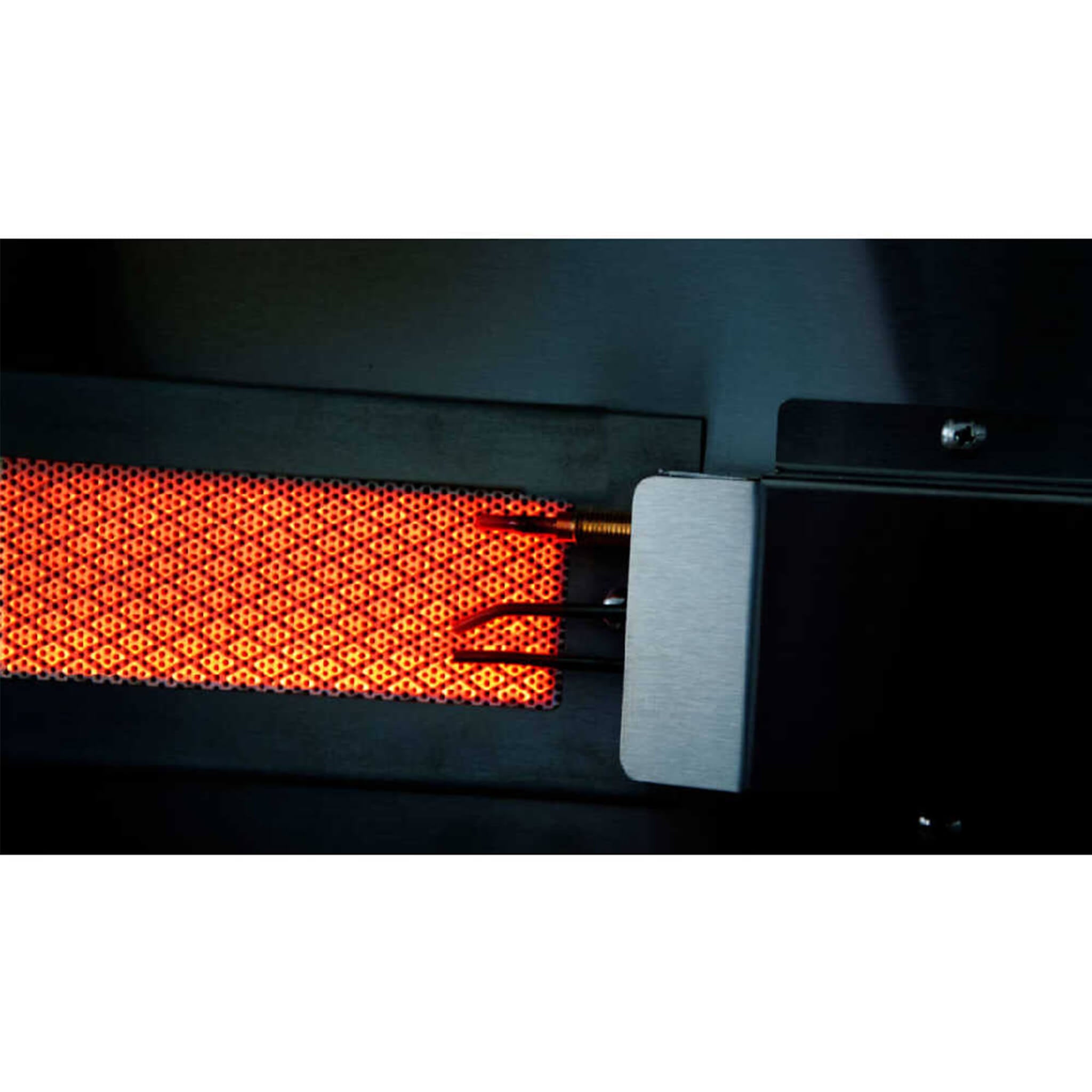 Edgestar 60K BTU 30-Inch Natural Gas Built-In Grill With Lighted Grill Area And Double Access Doors (SAK82568)