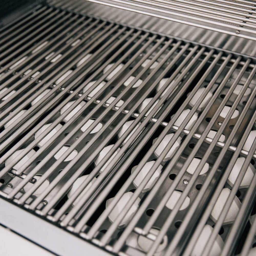 Summerset Sizzler Pro Premium Outdoor Built-In Gas Grill [SIZPRO] (SAK56324)