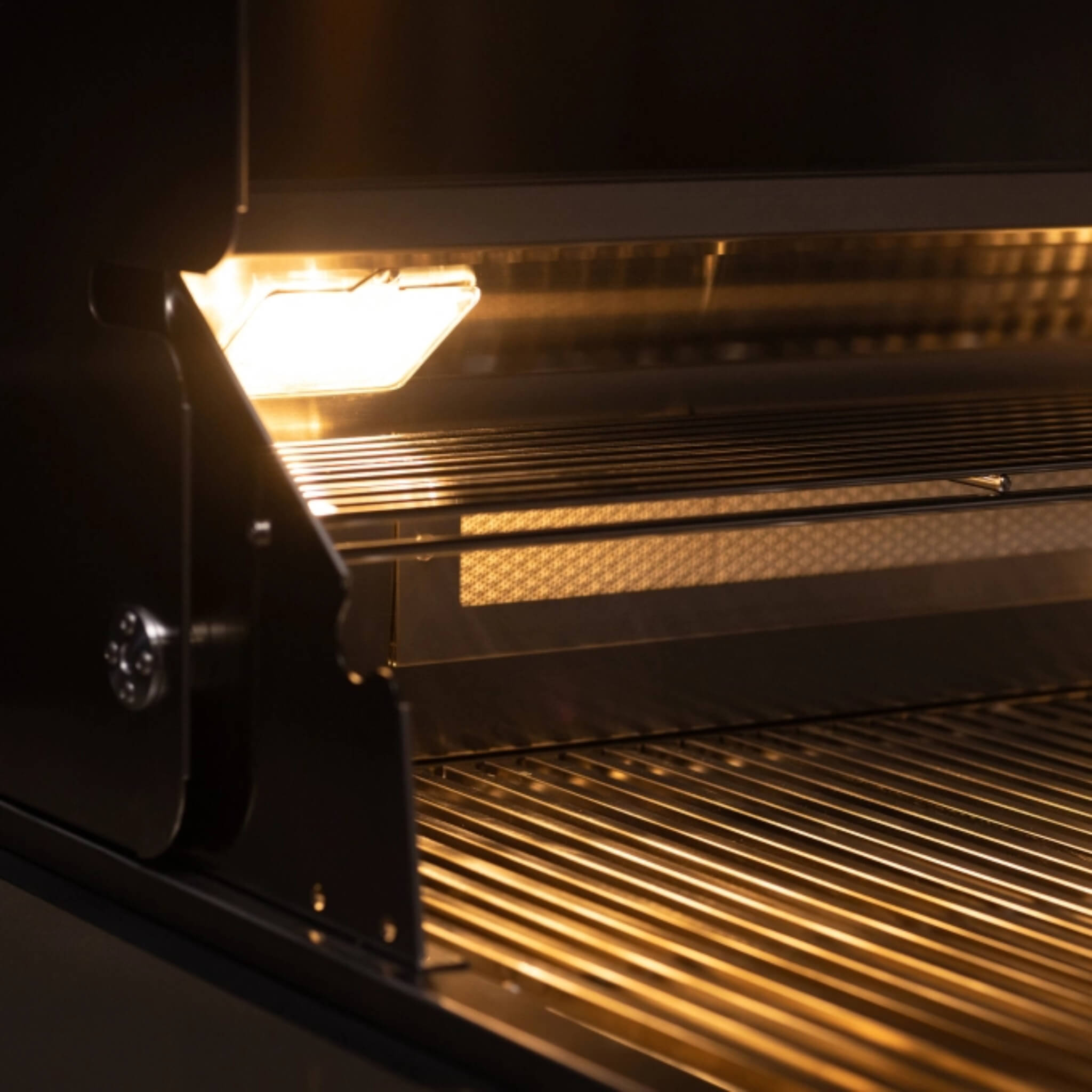 TrueFlame Luxury Built-In Gas Stainless Steel Grills [TF25/32/40] (SAK30587)